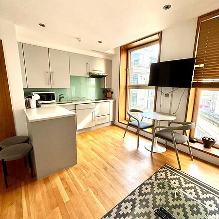 1 Bedroom In Piccadilly Circus St James Cov1 Londra Esterno foto
